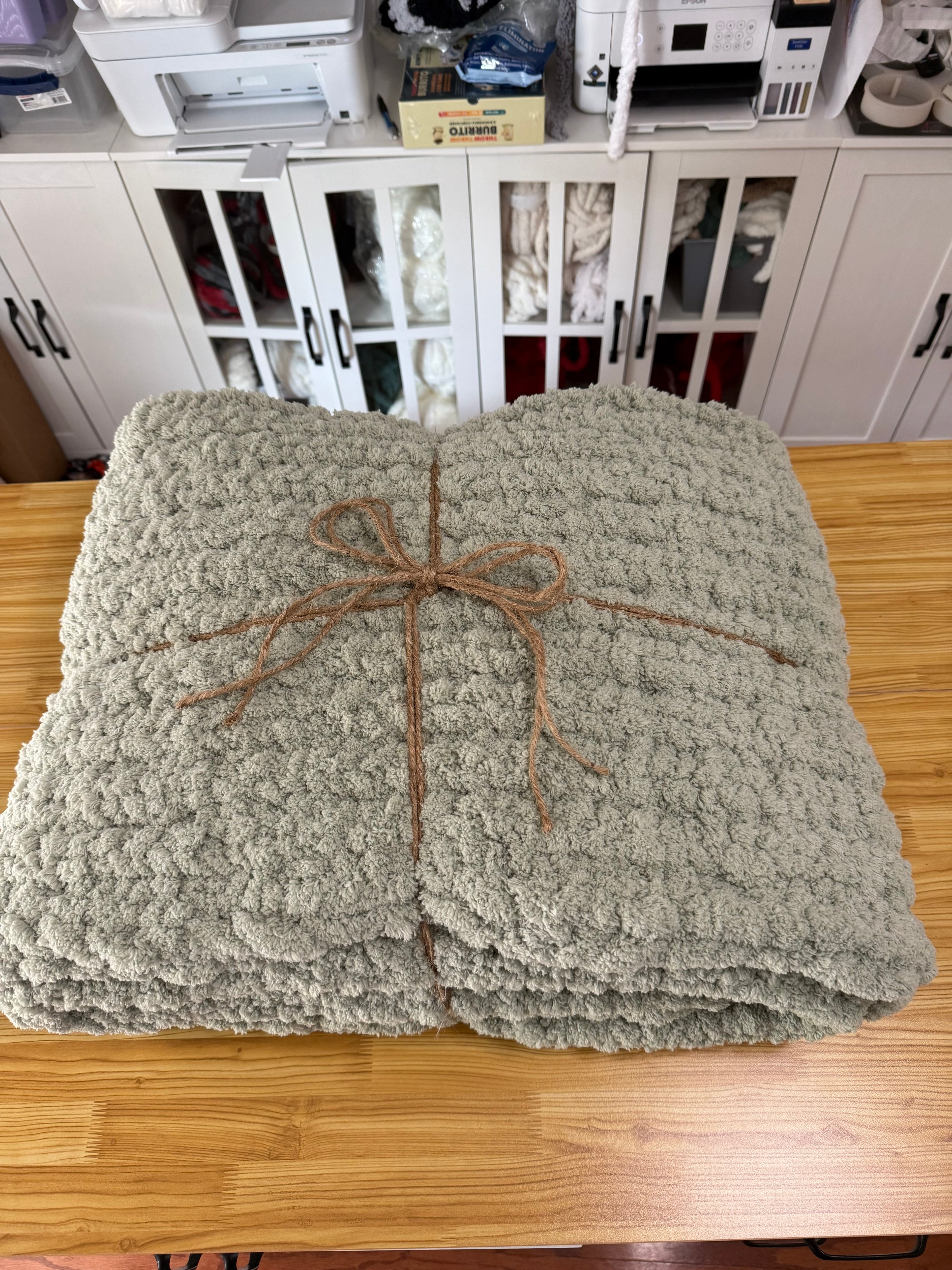 Handmade Chunky Knit Blanket - Sage